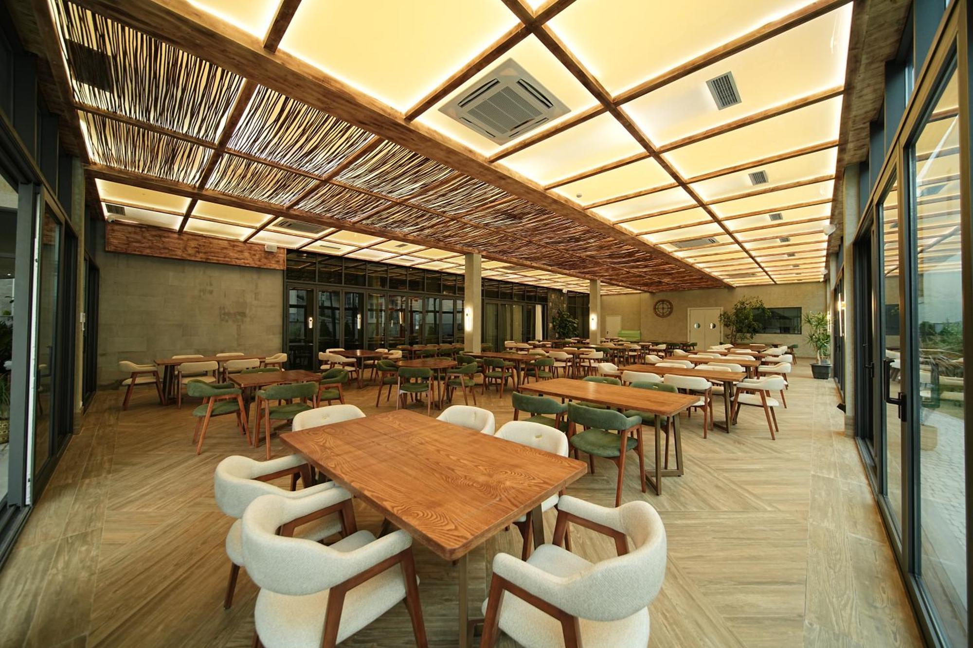 Dili Town Resort And Spa Dilijan Exterior photo